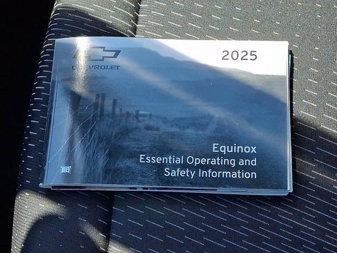 Used 2025 Chevrolet Equinox LT w/ Safety and Technology Package FWD image 25
