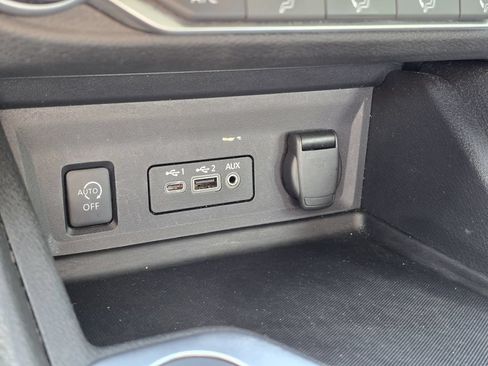 Used 2024 Nissan Sentra SV FWD image 20