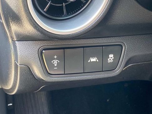 Used 2019 Kia Forte LXS FWD image 16