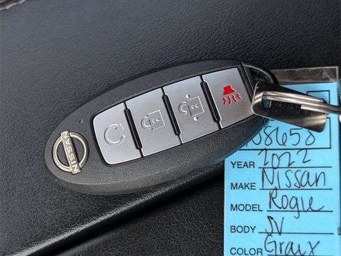 Certified 2022 Nissan Rogue SV image 29