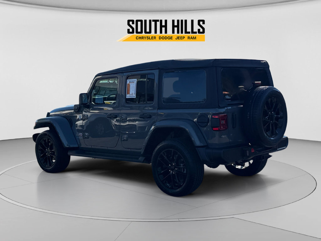Used 2021 Jeep Wrangler Unlimited Sahara w/ Cold Weather Group AWD/4WD image 3