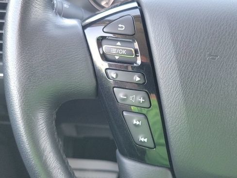 Used 2024 Nissan Armada SV AWD/4WD image 25