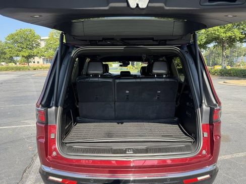Used 2022 Jeep Wagoneer Series III AWD/4WD image 39