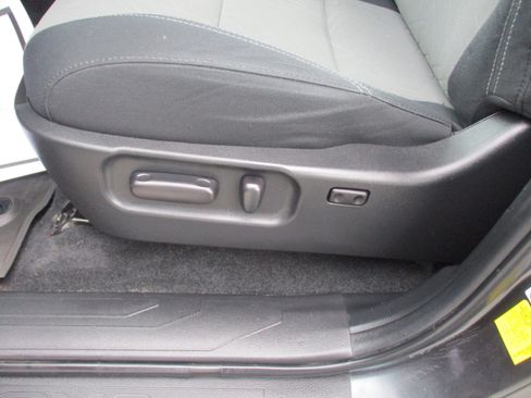 Used 2023 Toyota Tacoma TRD Sport w/ Advanced Technology Package AWD/4WD image 11