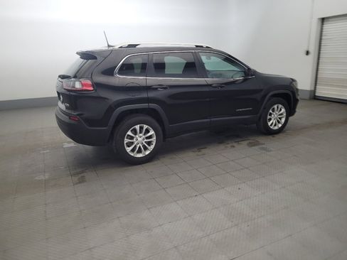 Used 2019 Jeep Cherokee Latitude w/ Cold Weather Group image 10