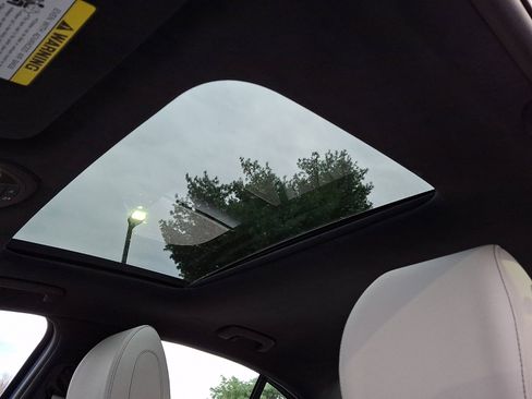 Used 2025 Genesis G70 3.3T Advanced w/ Sport Prestige Package image 21