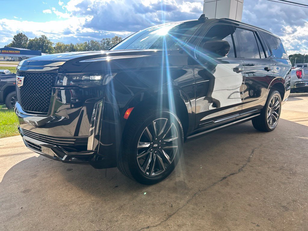 Used 2024 Cadillac Escalade Sport Platinum AWD/4WD image 4