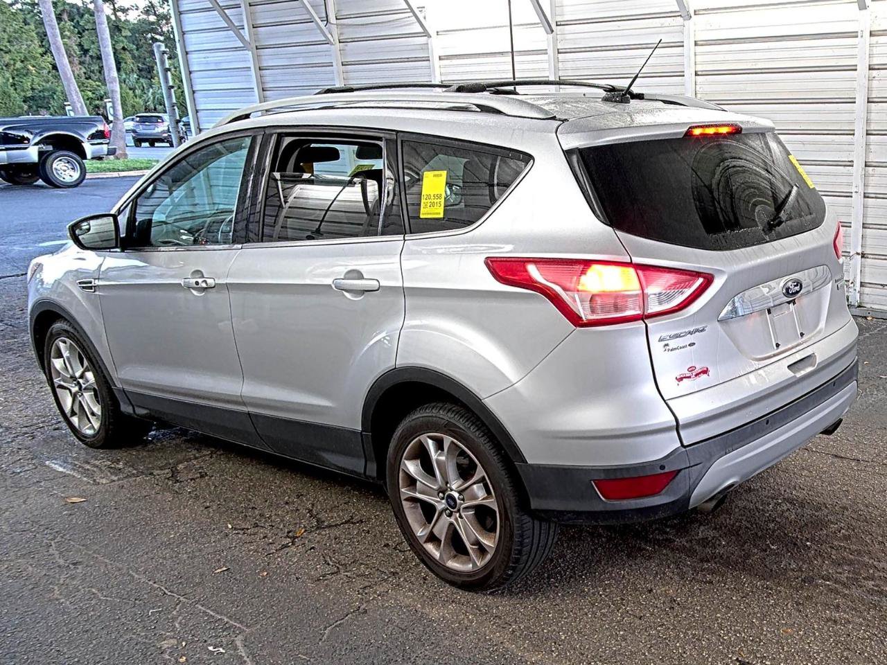 Used 2015 Ford Escape Titanium FWD image 5
