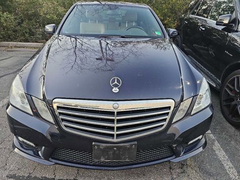 Used 2011 Mercedes-Benz E 350 4MATIC Sedan image 2