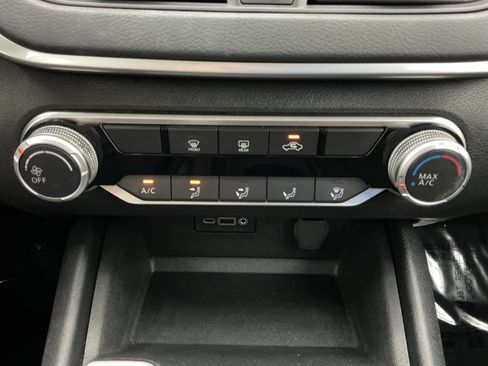 Used 2020 Nissan Altima 2.5 S FWD image 35