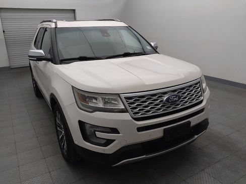 Used 2017 Ford Explorer Platinum AWD/4WD image 14