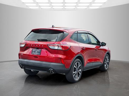 Used 2022 Ford Escape SE w/ SE Sport Appearance Package FWD image 6
