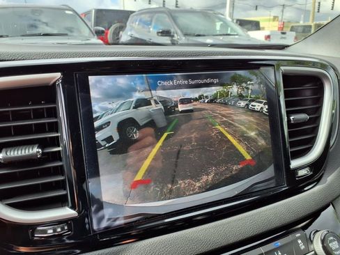 New 2026 Chrysler Voyager LX image 16