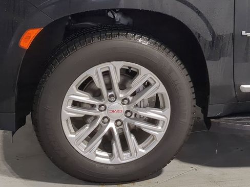 Used 2021 GMC Yukon XL SLT image 27