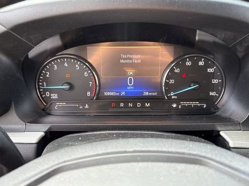 Used 2020 Ford Explorer XLT AWD/4WD image 27