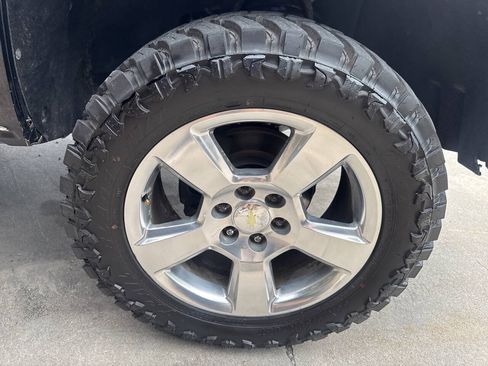 Used 2018 Chevrolet Silverado 1500 LTZ Z71 w/ Redline Edition AWD/4WD image 22