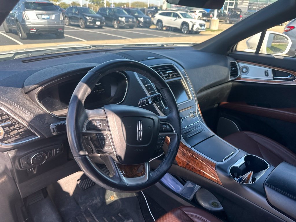 Used 2020 Lincoln Nautilus Reserve w/ Equipment Group 202A AWD/4WD image 3