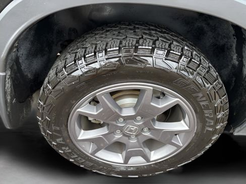 Certified 2024 Honda Passport TrailSport image 39