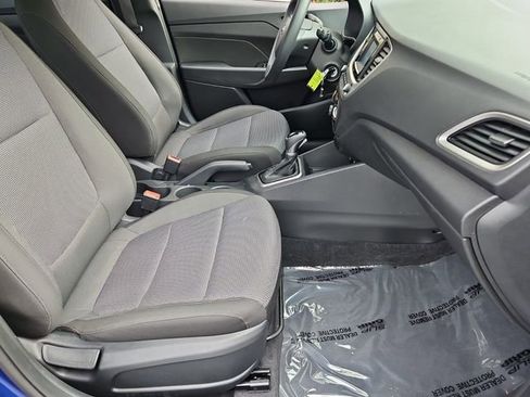 Used 2022 Hyundai Accent SE image 17