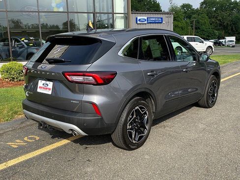 Certified 2025 Ford Escape Platinum w/ Premium Technology Package AWD/4WD image 7