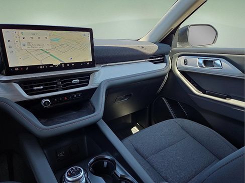 New 2026 Ford Explorer Active AWD/4WD image 12
