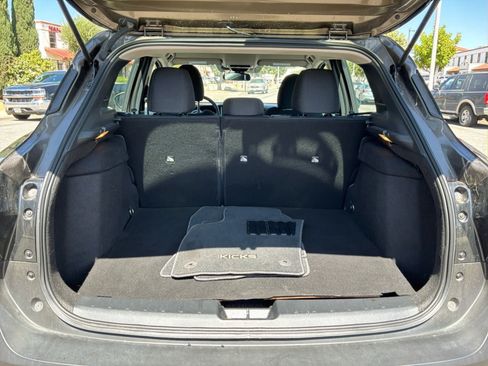 Used 2025 Nissan Kicks S AWD/4WD image 21