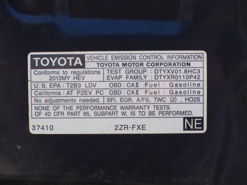 Used 2018 Toyota Prius Two w/ Prius Two Safety Plus Package FWD image 26
