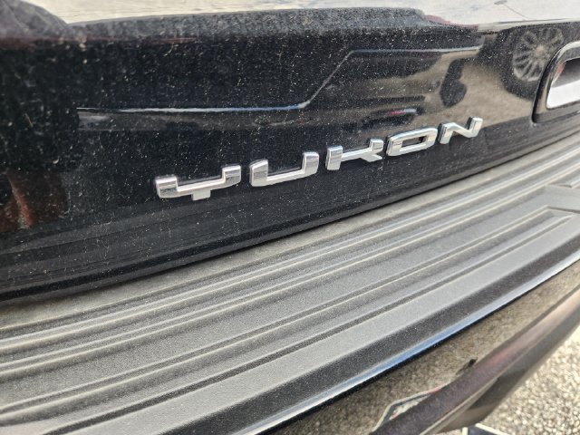 Certified 2025 GMC Yukon AT4 Ultimate w/ LPO, Floor Liner Package AWD/4WD image 8