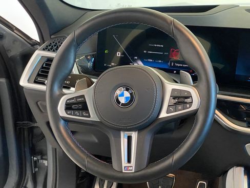 Certified 2025 BMW X6 M60i w/ Dynamic Handling Package image 17