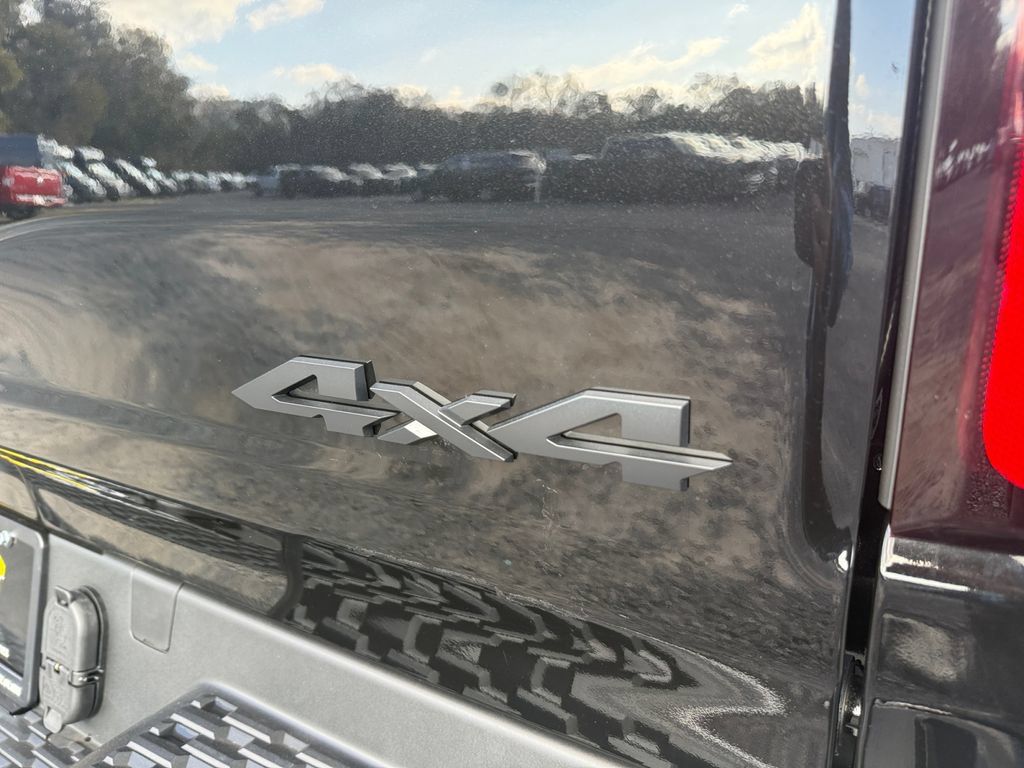 New 2025 RAM 1500 Big Horn AWD/4WD image 16