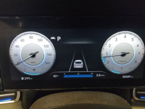 Used 2021 Hyundai Elantra Limited w/ Cargo Package FWD image 23
