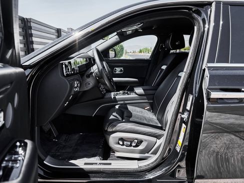 Used 2023 Rolls-Royce Ghost AWD/4WD image 29
