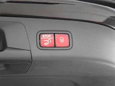 Certified 2023 Mercedes-Benz GLA 250 image 31