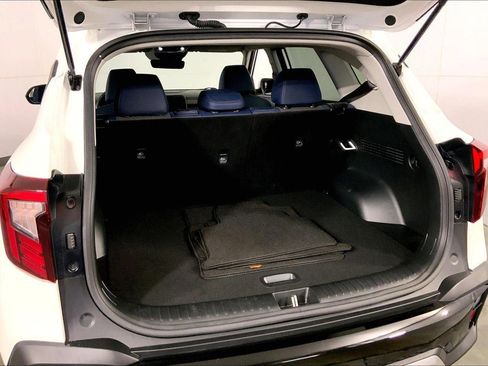 Used 2025 Kia Seltos S image 4