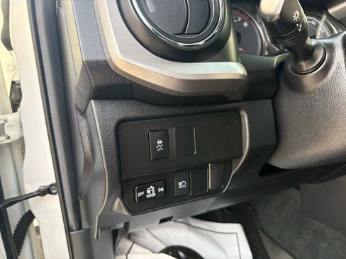 Used 2021 Toyota Tacoma SR5 image 17