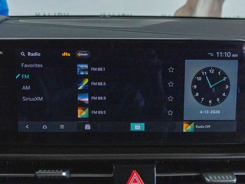 Used 2026 Kia Sportage EX FWD image 8