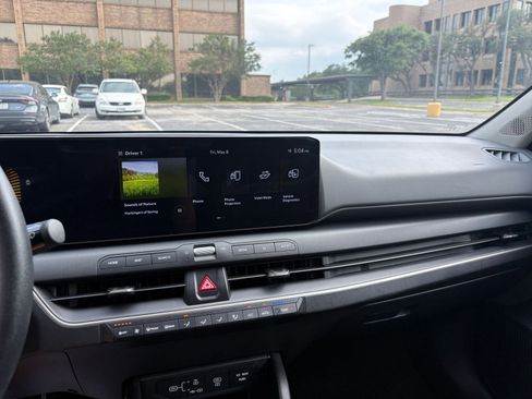 Used 2025 Kia K4 FWD image 17