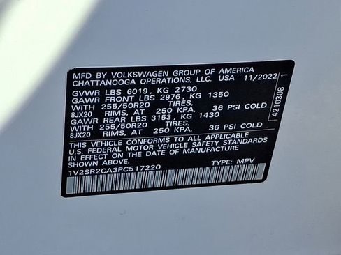 Used 2023 Volkswagen Atlas SEL R-Line AWD/4WD image 28