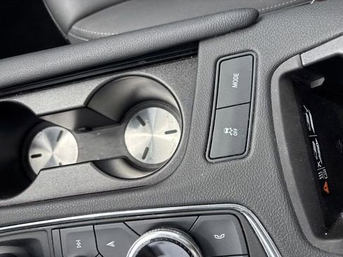 Used 2022 Cadillac XT5 Premium Luxury w/ LPO, Floor Liner Package AWD/4WD image 64