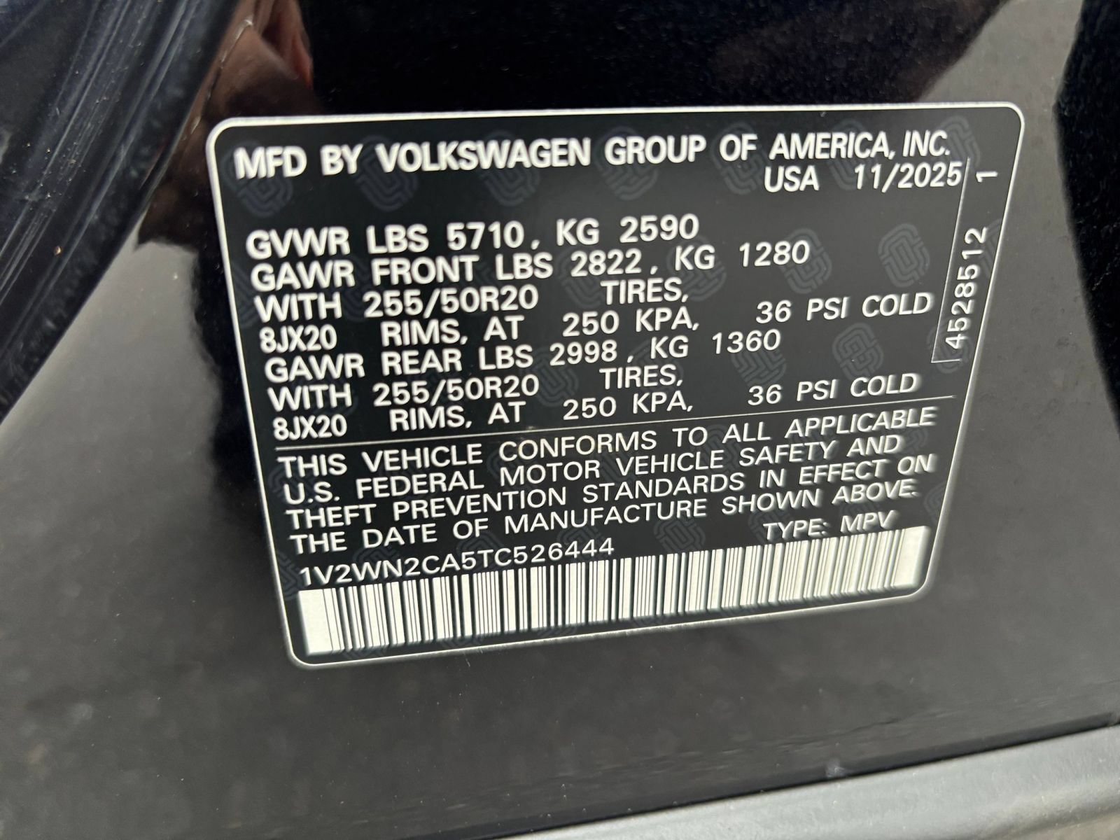 Used 2026 Volkswagen Atlas SE FWD image 32