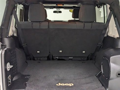 Used 2012 Jeep Wrangler Unlimited Sahara w/ Dual Top Group image 7
