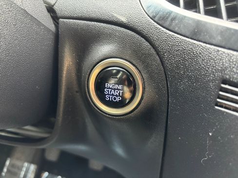 Used 2016 Hyundai Genesis Coupe 3.8 image 26