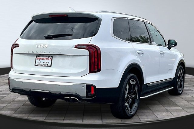 Certified 2023 Kia Telluride S w/ S Sunroof Package AWD/4WD image 6