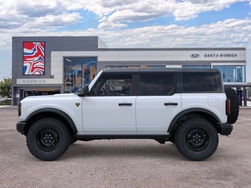 New 2026 Ford Bronco Badlands AWD/4WD image 3
