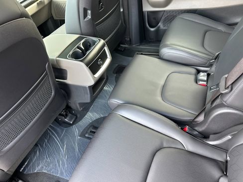 New 2026 Kia Carnival LXS image 12