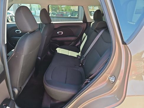 Used 2015 Kia Soul + FWD image 14