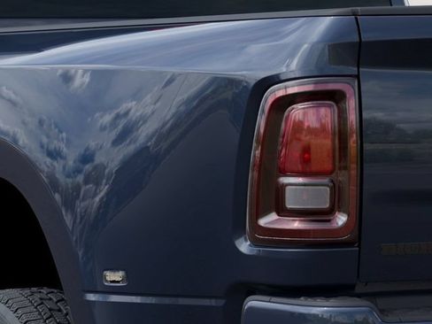 New 2026 RAM 3500 Big Horn AWD/4WD image 9