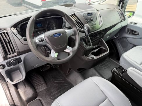 Used 2019 Ford Transit 250 130 Low Roof RWD image 17