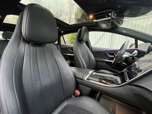 Used 2023 Mercedes-Benz EQE 500 4MATIC Sedan image 19
