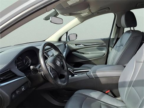 Used 2021 Buick Enclave Essence image 11